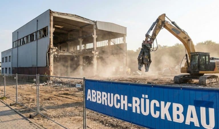ABBRUCH-RÜCKBAU